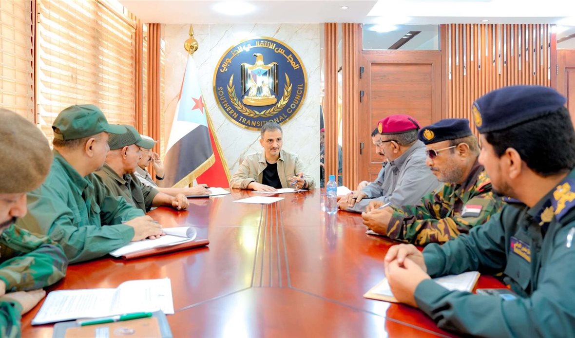 اللجنة الأمنية بالعاصمة عدن تعقد اجتماعا برئاسة لملس لمناقشة الخطة الأمنية الخاصة بعيد الأضحى المبارك