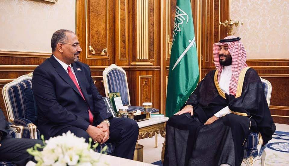  : لقاء يجمع ولي عهد السعودية و الزبيدي عقب توقيع اتفاق الرياض (صور)