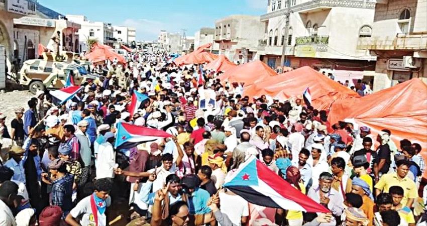  : حراك الشعب بسقطرى يعري مخططات «الإخوان»