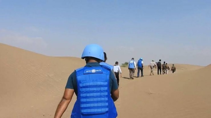  : مليشيا الحوثي تمنع دخول الغذاء لضباط المراقبة بالحديدة