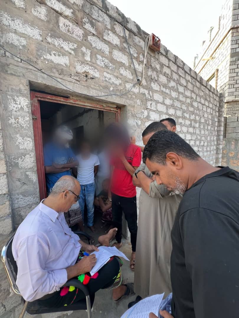 رئيس نيابة استئناف حضرموت يتفقد أوضاع المحتجزين في مركز أمن باعبود بالمكلا