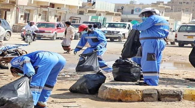  : سقطرى... تدشين حملة نظافة للشارع العام بمدينة حديبو