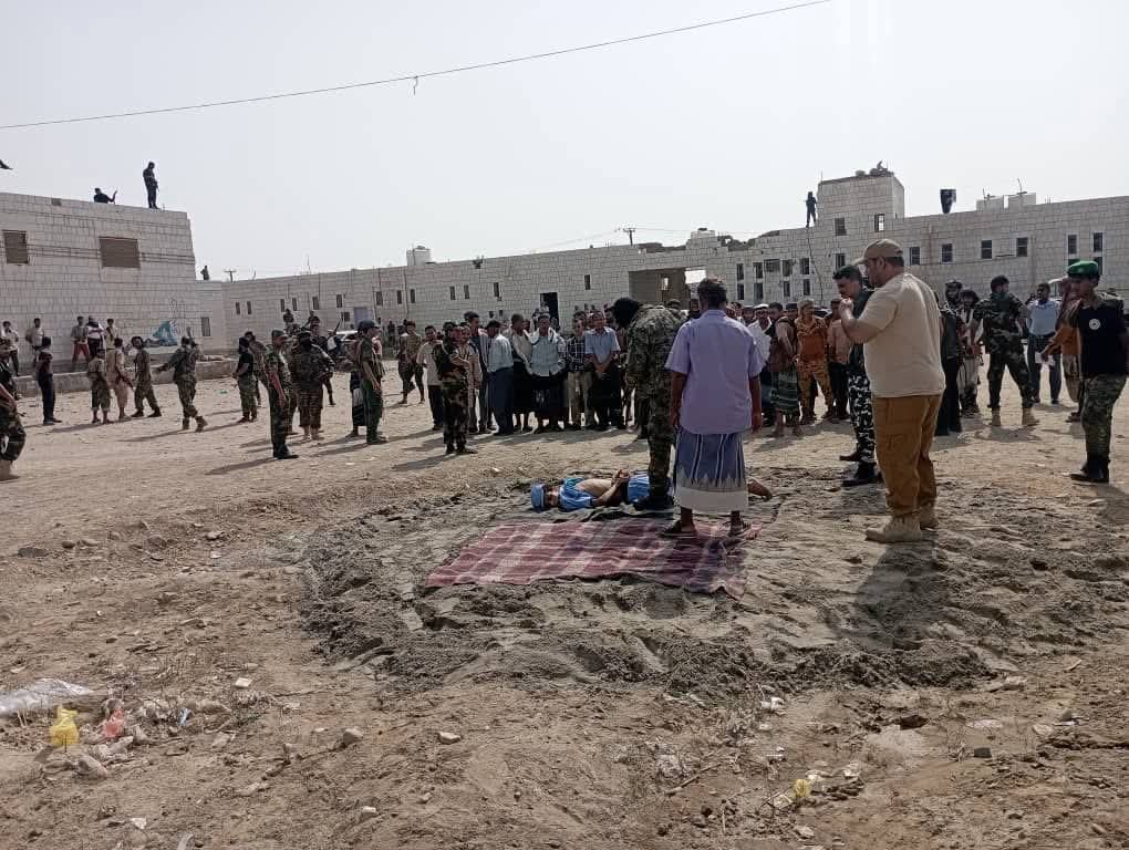 تنفيذ حكم الإعدام بحق مدانين بجرائم قتل في محافظة أبين 