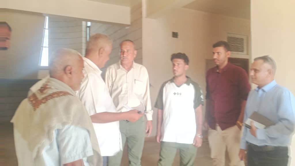 مدير عام الملاح انيس محمد ناصر يستقبل لجنة فنية من وزارة المياة والبيئة والصرف الصحي للاطلاع على اوضاع المياة والصرف في المديرية