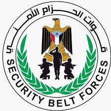 الحزام الأمني يلقي القبض على متهم بجريمة قتل في أبين