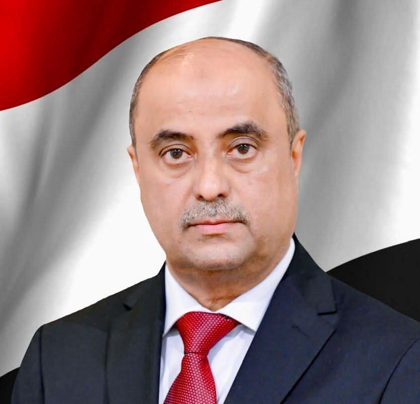 رئيس الوزراء يوجه بسرعة ملاحقة وضبط المتورطين في اغتيال مديرة صندوق النظافة والتحسين بمحافظة تعز