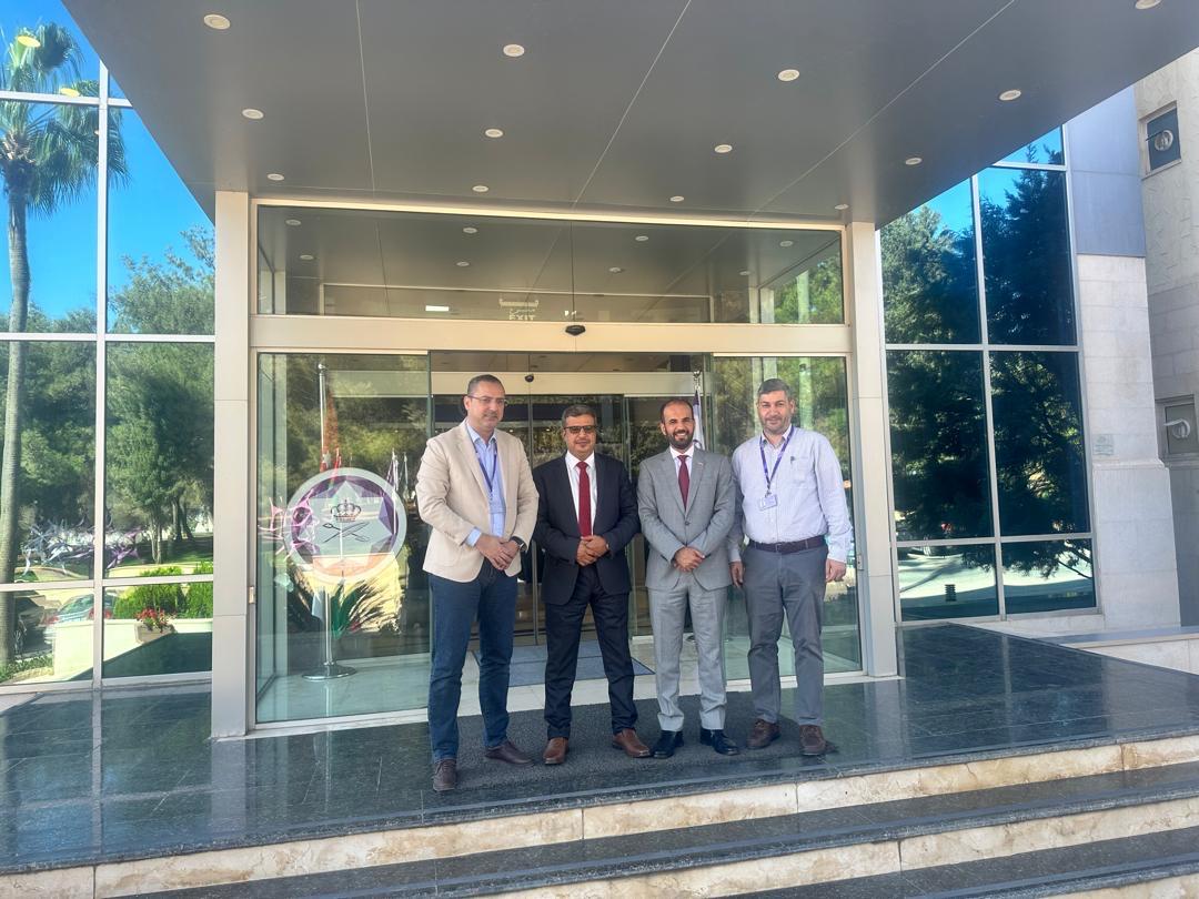 المدير العام التنفيذي لهيئة المواصفات  يزور مختبرات الجمعية العلمية الملكية بالأردن لبحث سبل التعاون الفني
