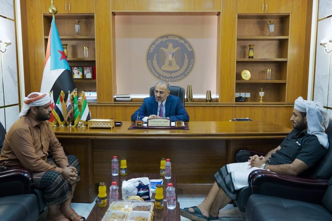 الرئيس الزبيدي يطلع على مستجدات الأوضاع في مناطق الصبيحة