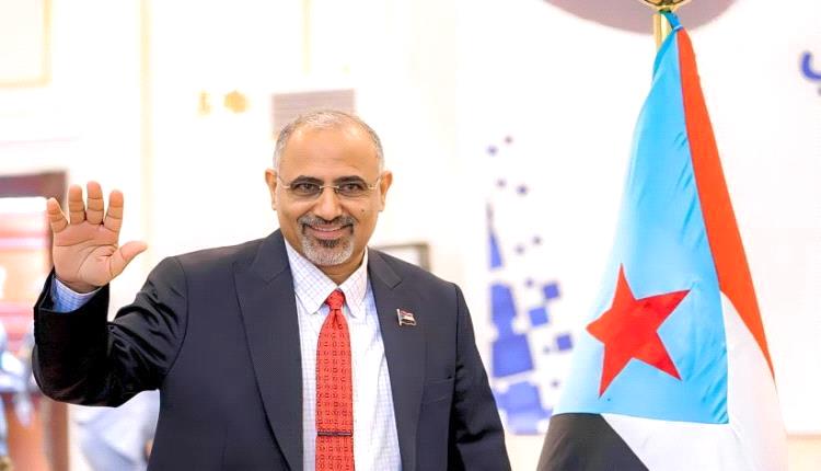 الرئيس الزُبيدي يبذل جهودا حثيثة رغم التحديات لإنقاذ الوضع الإقتصادي والخدماتي المتردي في الجنوب..