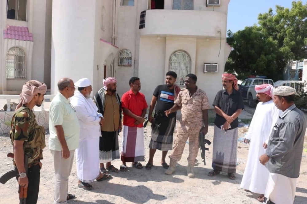  : العطاس يتفقد مقر الانتقالي بحضرموت عقب الهجوم الذي تعرض له