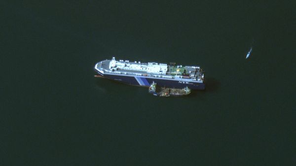 وكالة بريطانية: تضرر سفينة بعد تعرّضها لهجومين قبالة سواحل المخا
