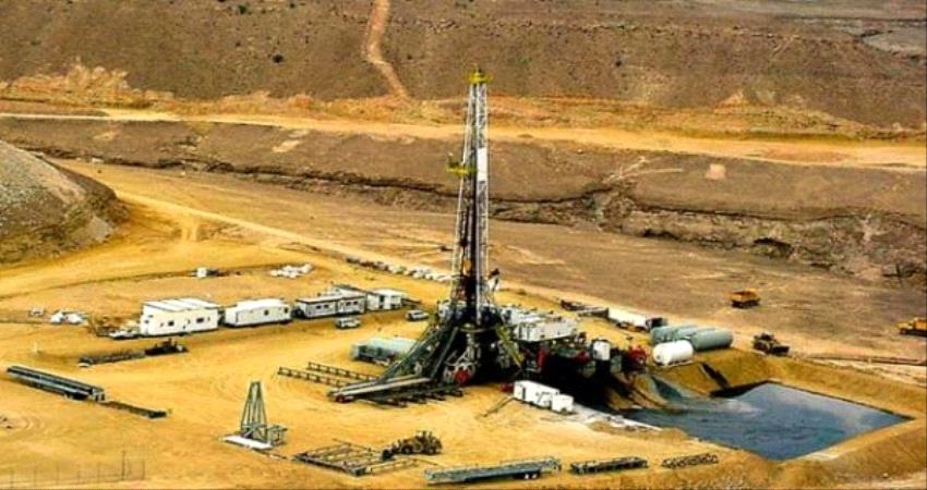  : محلل سياسي يكشف عن فضيحة جديدة لحكومة الشرعية