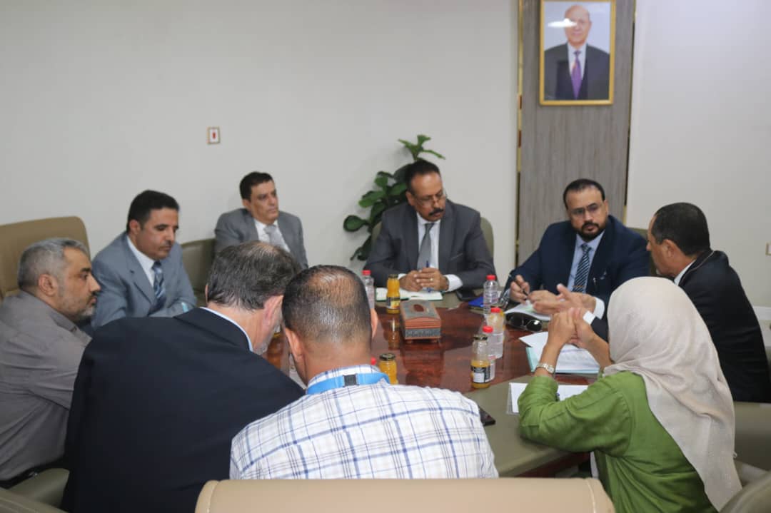 وزير الأشغال يبحث مع البنك الدولي أولويات مشاريع الطرق والنقل