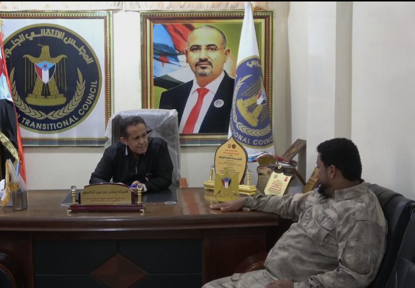 رئيس انتقالي لحج يطلع على جهود كتيبة التدخل السريع في تعزيز أمن المحافظة
