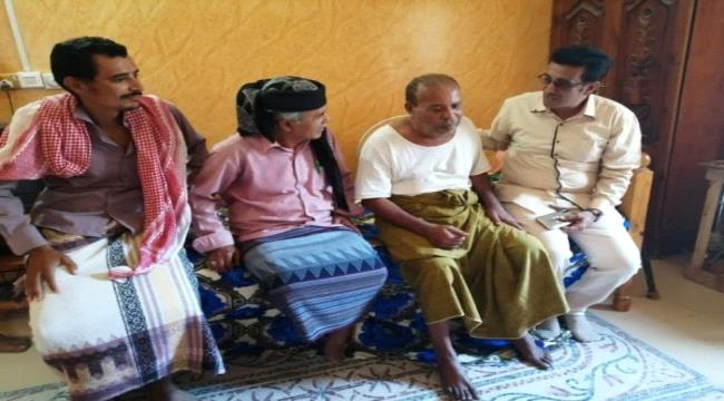  : رئيس انتقالي أبيـن يزور مدير عام إذاعة المحافظة السابق