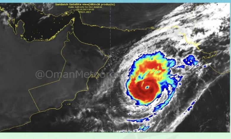  : اجتماع طارئ في المهرة لرفع الجاهزية استعدادا لمواجهة إعصار "كيار"