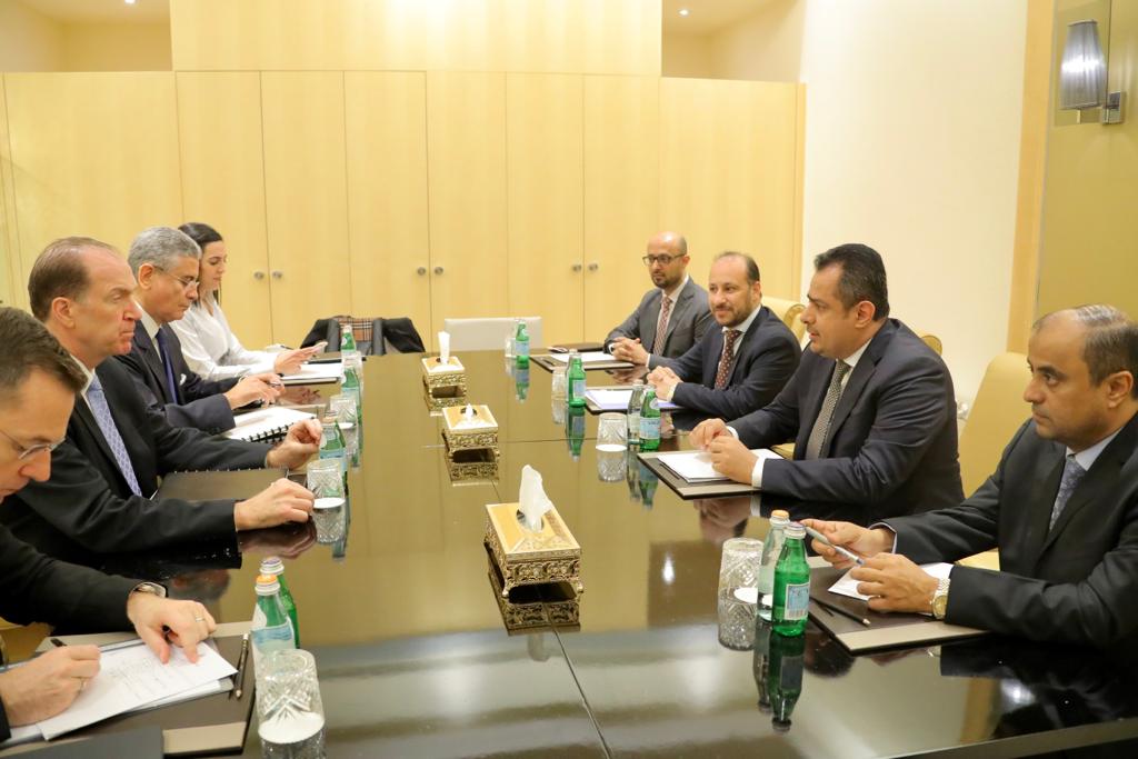  : رئيس الوزراء: قيادة البنك الدولي أكدت استعدادها فتح مكتب لها في عدن للإشراف على مشاريعها بعد اتفاق الرياض
